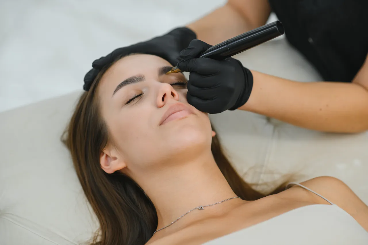 Amélie Guérin, spécialiste maquillage permanent à Sadirac près de Bordeaux